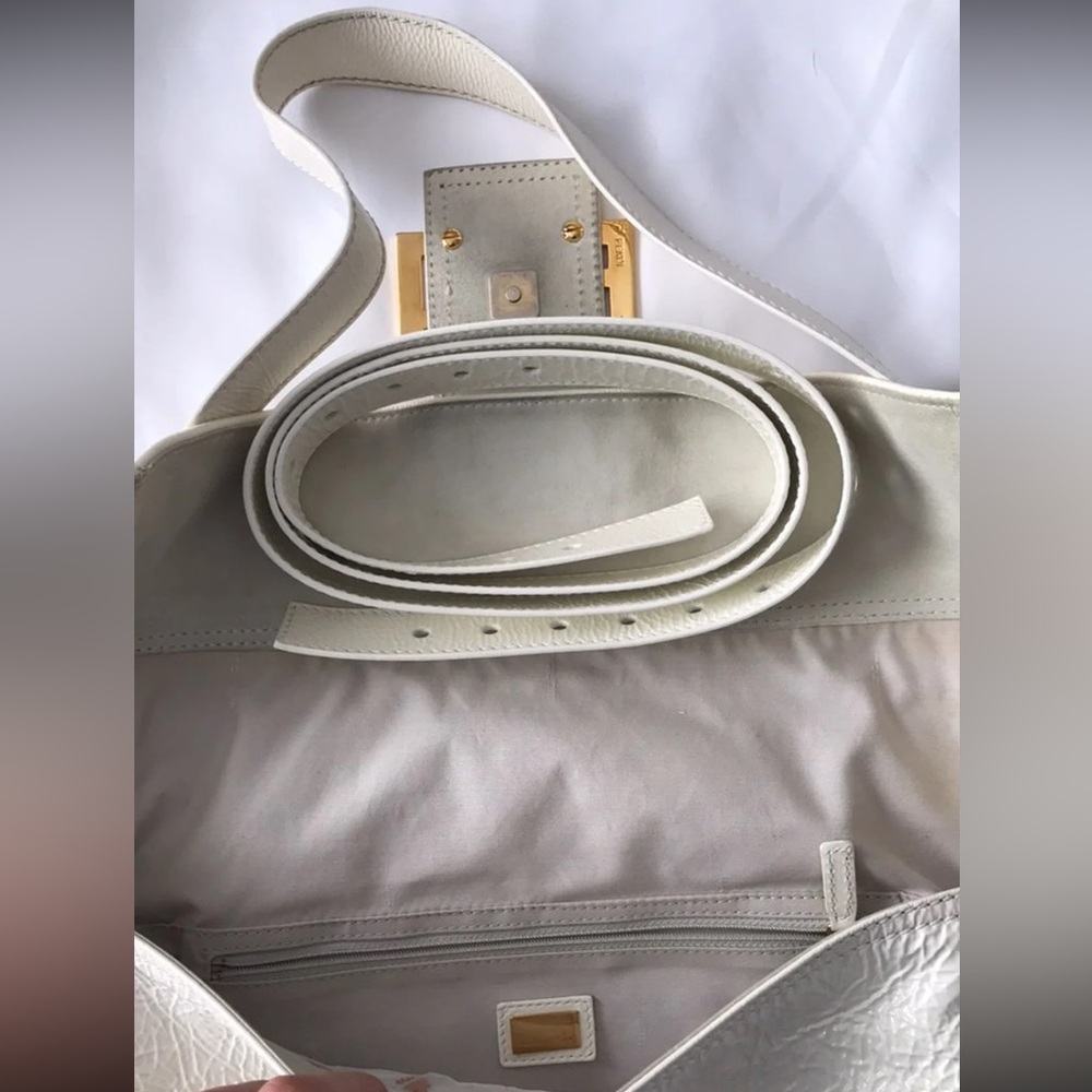 RARE Auth Fendi XL Baguette patent leather Ivory Shoulder Bag crossbody clutch - Picture 15 of 16